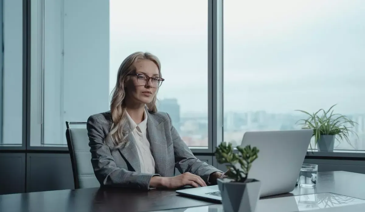 Какие курсы лучше пройти женщине, чтобы зарабатывать больше